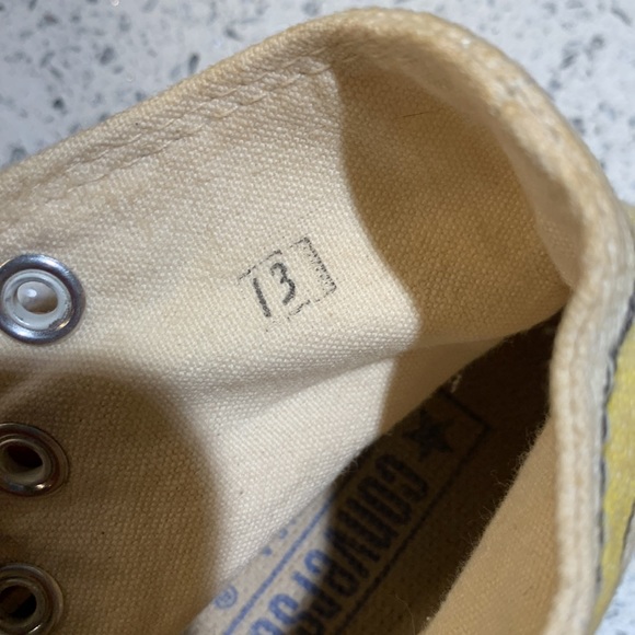 VINTAGE CONVERSE HIGHTOP SCHOOL BUS YELLOW KIDS SHOES size 13 - Picture 8 of 8